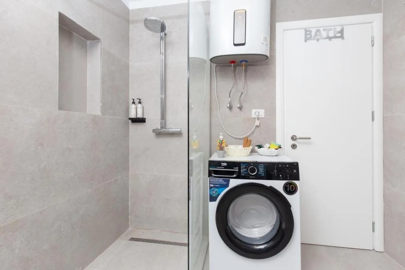 Chic & Serene Apartment-Your Relaxing Oasis 티라나 아파트