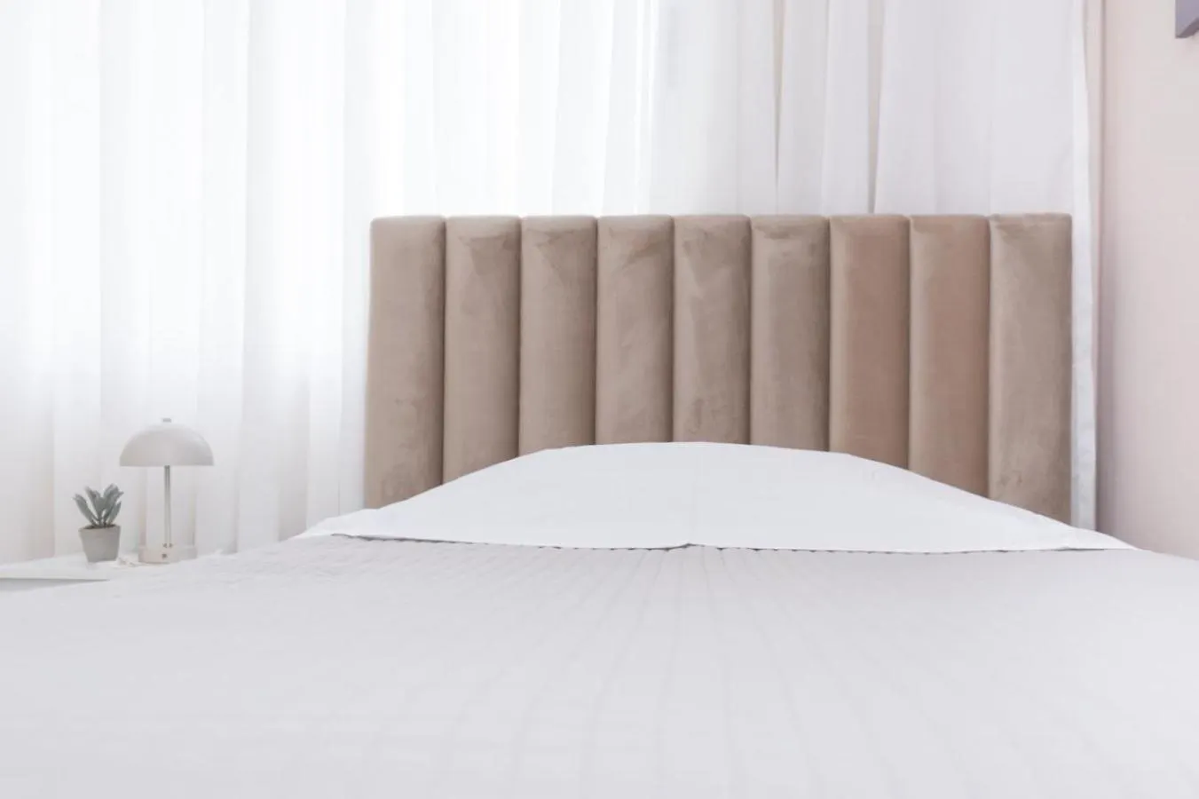 Chic & Serene Apartment-Your Relaxing Oasis 티라나